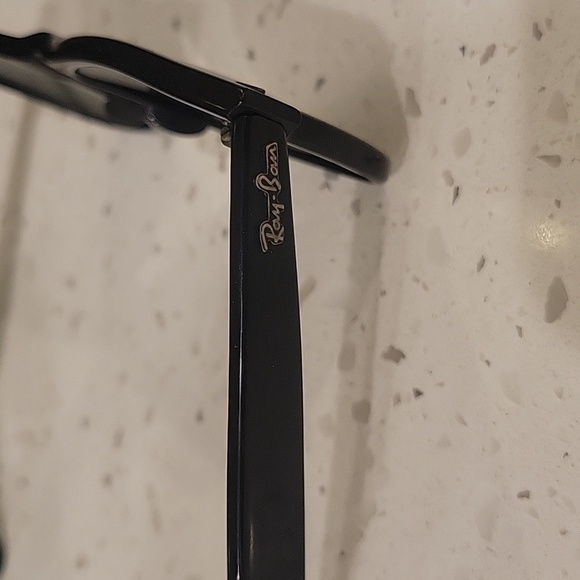 Vintage Ray Ban B&L Wayfarer Sunglasses - Picture 4 of 5